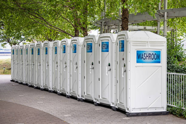 Portable Toilet Options We Offer in Lindsay, TX
